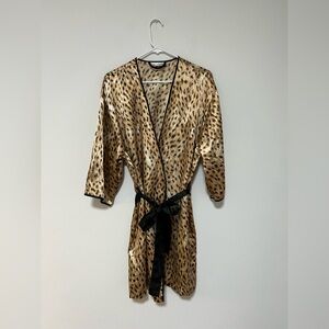Secret Treasures Animal Cheetah Print Satin Robe